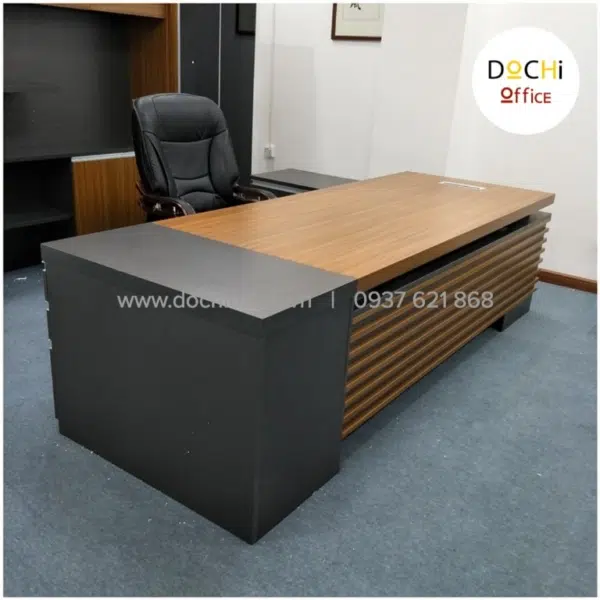 ban-giam-doc-cao-cap-dt066