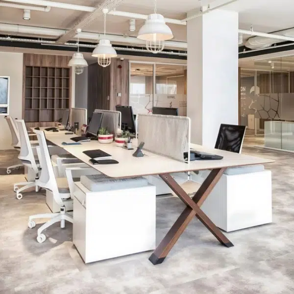 Thiết kế nội thất văn phòng phong cách tối giản