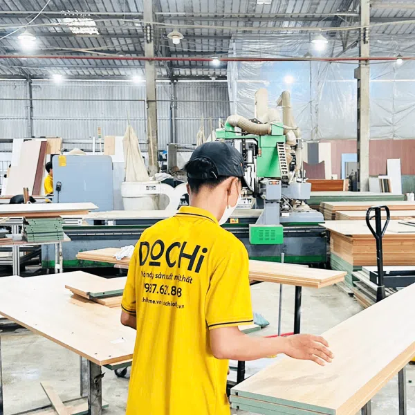 Xưởng sản xuất nội thất văn phòng tại Tp HCM