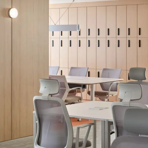 Xem xét yếu tố phong thủy nếu cần