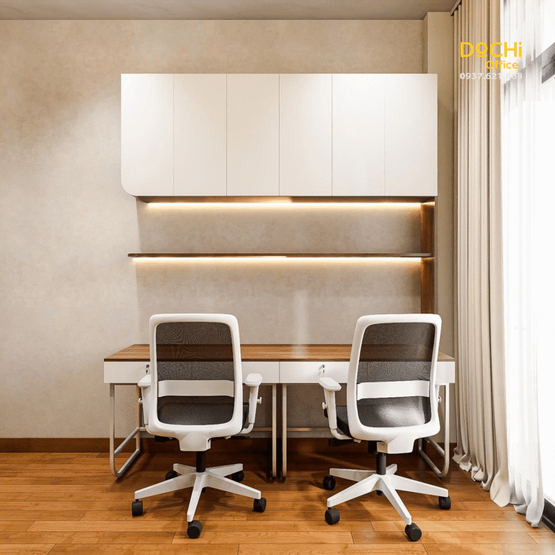 Phòng làm việc nhóm bên trái tầng 1