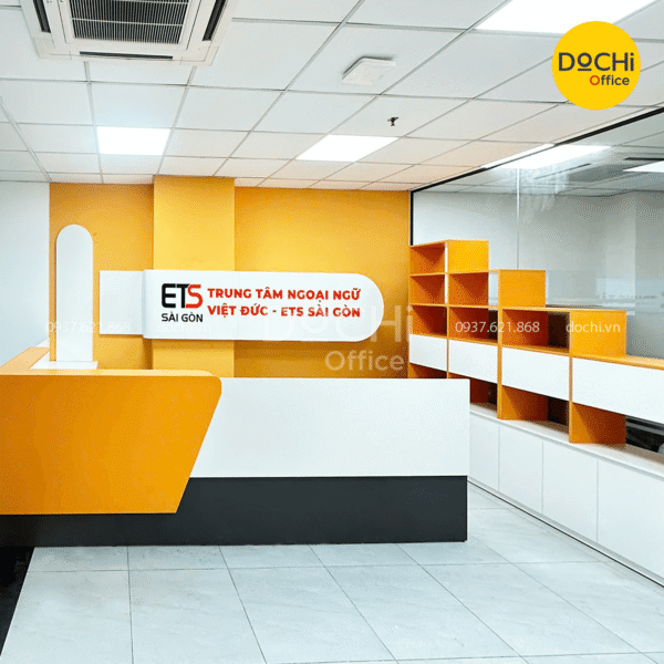 Khu vực tiếp khách và lễ tân tầng trệt