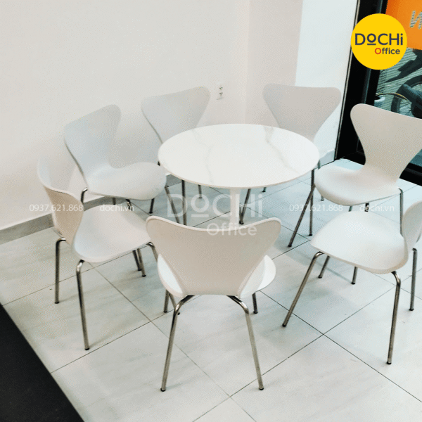 Khu vực tiếp khách và lễ tân tầng trệt