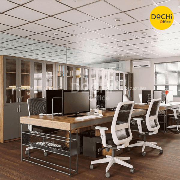 Tránh để bàn làm việc ngay bên dưới xà, đèn chùm, quạt trần