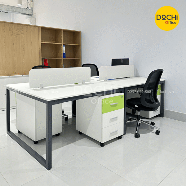 Bàn cụm nhân viên